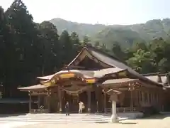 彌彦神社の本殿