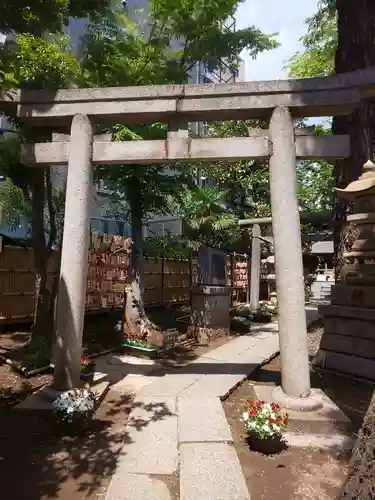 高円寺氷川神社の末社・摂社