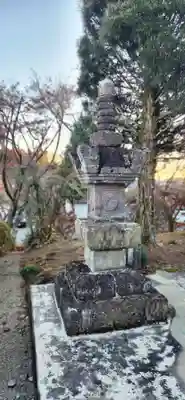 金乗院(那須波切不動尊) の塔