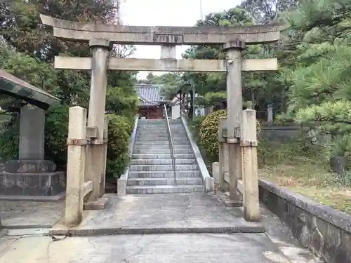 平坂熊野神社の鳥居