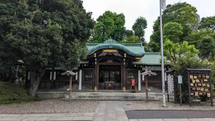 白金氷川神社の本殿・本堂