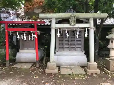 産千代稲荷神社の末社・摂社