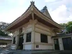 神明社の本殿