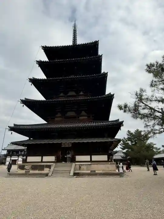 法隆寺の{uncategorized: "未分類", other: "その他", undefined: "問題あり", building: "その他建物", grave: "お墓", sacred_gate: "鳥居", guardian: "狛犬", statue: "像", buddha: "仏像", history: "歴史", nature: "自然", garden: "庭園", animal: "動物", pagoda: "塔", temizu: "手水舎", mountain_gate: "山門・神門", sanctuary: "本殿・本堂", subordinate: "末社・摂社", art: "芸術", scenery: "景色", jizo: "地蔵", ema: "絵馬", goshuin: "御朱印", omikuji: "おみくじ", items: "授与品その他", amulet: "お守り", goshuincho: "御朱印帳", eats: "食事", festival: "お祭り", votive_dance: "神楽", shichigosan: "七五三参", wedding: "結婚式", experience: "体験その他", initially: "初詣", around: "周辺", anti_infection: "感染症対策"}