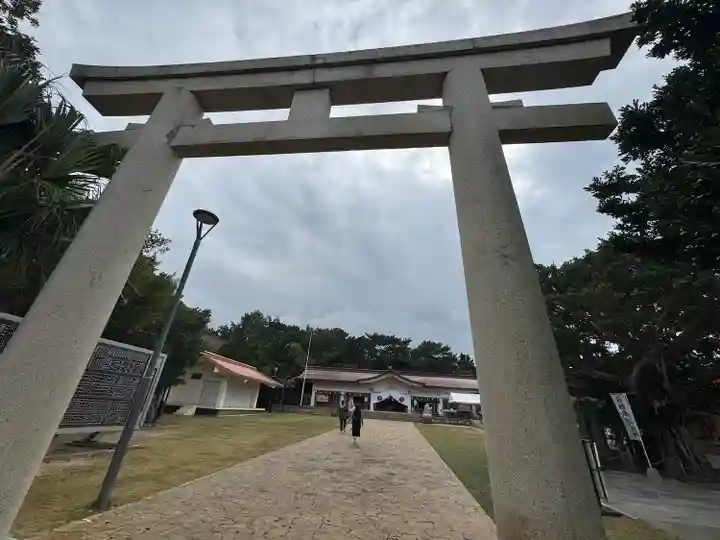 沖縄県護国神社(沖縄県)