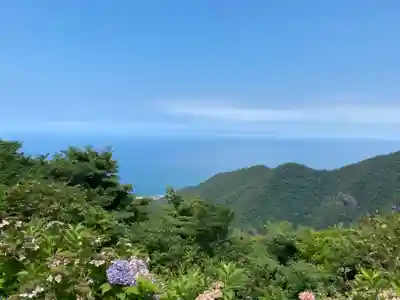 彌彦神社奥宮（御神廟）(新潟県)