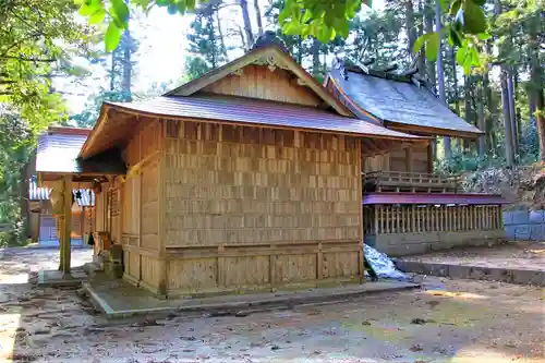 湯野神社の本殿