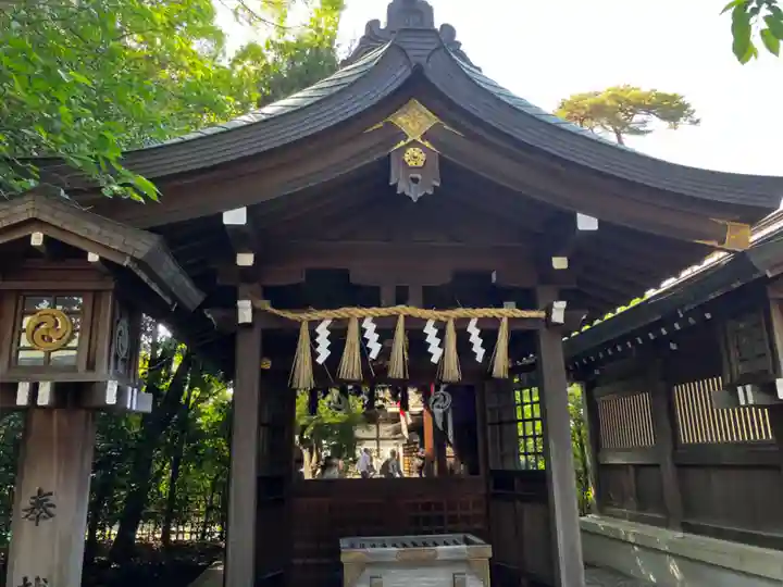 寒川神社の末社・摂社