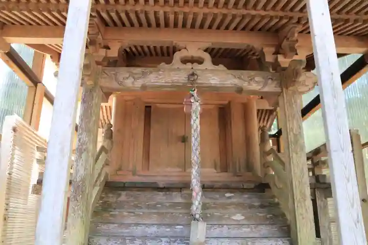 赤津稲荷神社の本殿・本堂