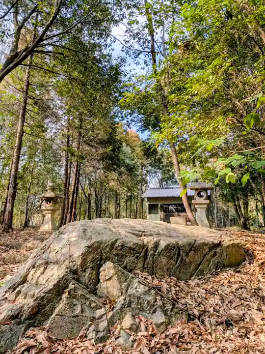 愛宕神社の{uncategorized: "未分類", other: "その他", undefined: "問題あり", building: "その他建物", grave: "お墓", sacred_gate: "鳥居", guardian: "狛犬", statue: "像", buddha: "仏像", history: "歴史", nature: "自然", garden: "庭園", animal: "動物", pagoda: "塔", temizu: "手水舎", mountain_gate: "山門・神門", sanctuary: "本殿・本堂", subordinate: "末社・摂社", art: "芸術", scenery: "景色", jizo: "地蔵", ema: "絵馬", goshuin: "御朱印", omikuji: "おみくじ", items: "授与品その他", amulet: "お守り", goshuincho: "御朱印帳", eats: "食事", festival: "お祭り", votive_dance: "神楽", shichigosan: "七五三参", wedding: "結婚式", experience: "体験その他", initially: "初詣", around: "周辺", anti_infection: "感染症対策"}