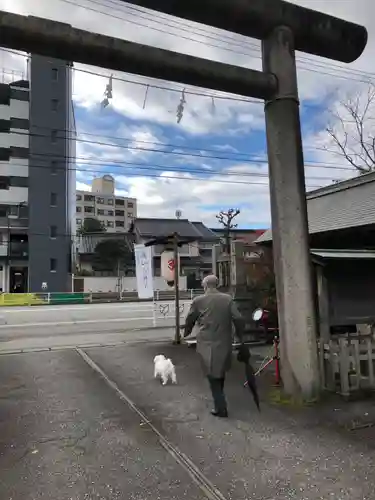 神明社の鳥居