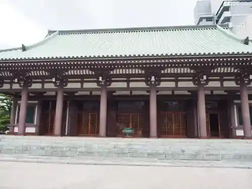 東長寺の本殿・本堂