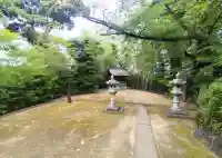 神明社の{uncategorized: "未分類", other: "その他", undefined: "問題あり", building: "その他建物", grave: "お墓", sacred_gate: "鳥居", guardian: "狛犬", statue: "像", buddha: "仏像", history: "歴史", nature: "自然", garden: "庭園", animal: "動物", pagoda: "塔", temizu: "手水舎", mountain_gate: "山門・神門", sanctuary: "本殿・本堂", subordinate: "末社・摂社", art: "芸術", scenery: "景色", jizo: "地蔵", ema: "絵馬", goshuin: "御朱印", omikuji: "おみくじ", items: "授与品その他", amulet: "お守り", goshuincho: "御朱印帳", eats: "食事", festival: "お祭り", votive_dance: "神楽", shichigosan: "七五三参", wedding: "結婚式", experience: "体験その他", initially: "初詣", around: "周辺", anti_infection: "感染症対策"}