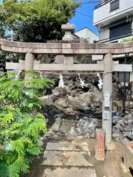 綾瀬稲荷神社(東京都)