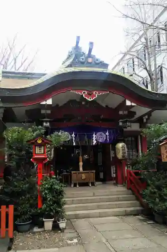 三崎稲荷神社の本殿・本堂
