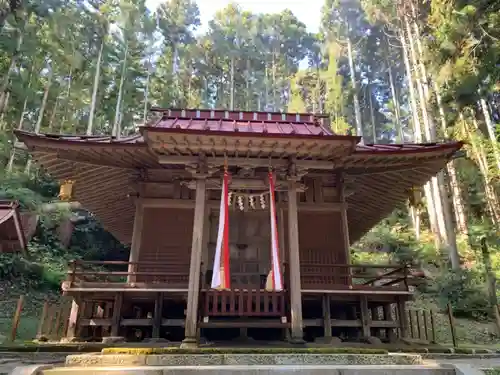 新山神社の神楽