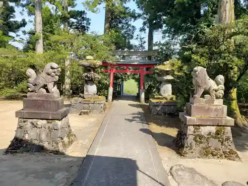 惣社白山神社の狛犬