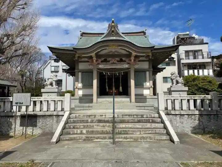 氷川神社の{uncategorized: "未分類", other: "その他", undefined: "問題あり", building: "その他建物", grave: "お墓", sacred_gate: "鳥居", guardian: "狛犬", statue: "像", buddha: "仏像", history: "歴史", nature: "自然", garden: "庭園", animal: "動物", pagoda: "塔", temizu: "手水舎", mountain_gate: "山門・神門", sanctuary: "本殿・本堂", subordinate: "末社・摂社", art: "芸術", scenery: "景色", jizo: "地蔵", ema: "絵馬", goshuin: "御朱印", omikuji: "おみくじ", items: "授与品その他", amulet: "お守り", goshuincho: "御朱印帳", eats: "食事", festival: "お祭り", votive_dance: "神楽", shichigosan: "七五三参", wedding: "結婚式", experience: "体験その他", initially: "初詣", around: "周辺", anti_infection: "感染症対策"}