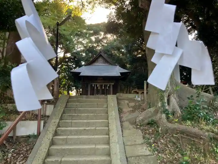 鹿島神社(笠間町)の{uncategorized: "未分類", other: "その他", undefined: "問題あり", building: "その他建物", grave: "お墓", sacred_gate: "鳥居", guardian: "狛犬", statue: "像", buddha: "仏像", history: "歴史", nature: "自然", garden: "庭園", animal: "動物", pagoda: "塔", temizu: "手水舎", mountain_gate: "山門・神門", sanctuary: "本殿・本堂", subordinate: "末社・摂社", art: "芸術", scenery: "景色", jizo: "地蔵", ema: "絵馬", goshuin: "御朱印", omikuji: "おみくじ", items: "授与品その他", amulet: "お守り", goshuincho: "御朱印帳", eats: "食事", festival: "お祭り", votive_dance: "神楽", shichigosan: "七五三参", wedding: "結婚式", experience: "体験その他", initially: "初詣", around: "周辺", anti_infection: "感染症対策"}