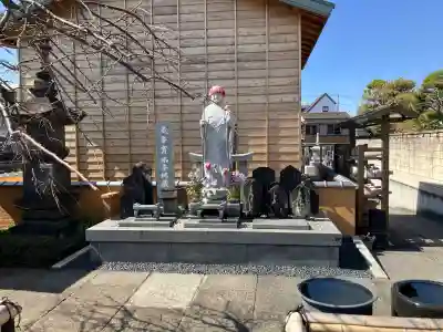 南蔵院の{uncategorized: "未分類", other: "その他", undefined: "問題あり", building: "その他建物", grave: "お墓", sacred_gate: "鳥居", guardian: "狛犬", statue: "像", buddha: "仏像", history: "歴史", nature: "自然", garden: "庭園", animal: "動物", pagoda: "塔", temizu: "手水舎", mountain_gate: "山門・神門", sanctuary: "本殿・本堂", subordinate: "末社・摂社", art: "芸術", scenery: "景色", jizo: "地蔵", ema: "絵馬", goshuin: "御朱印", omikuji: "おみくじ", items: "授与品その他", amulet: "お守り", goshuincho: "御朱印帳", eats: "食事", festival: "お祭り", votive_dance: "神楽", shichigosan: "七五三参", wedding: "結婚式", experience: "体験その他", initially: "初詣", around: "周辺", anti_infection: "感染症対策"}