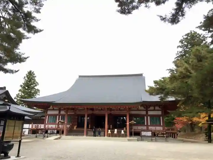 毛越寺の本殿・本堂