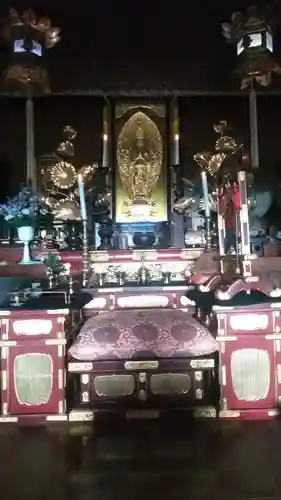 長安寺の本殿・本堂