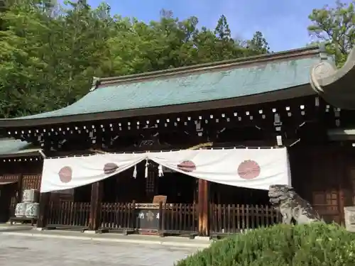 山梨縣護國神社の本殿・本堂