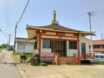 薬師堂の本殿・本堂