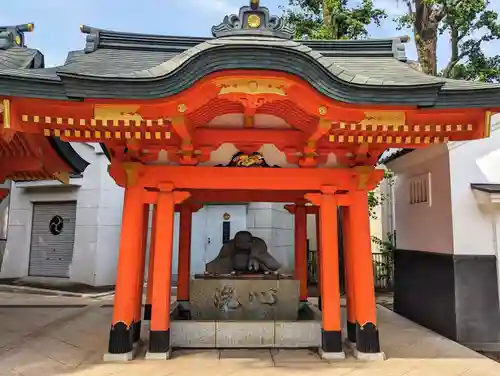 穴八幡宮の手水舎