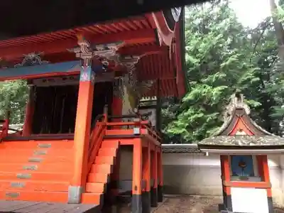 名居神社の本殿