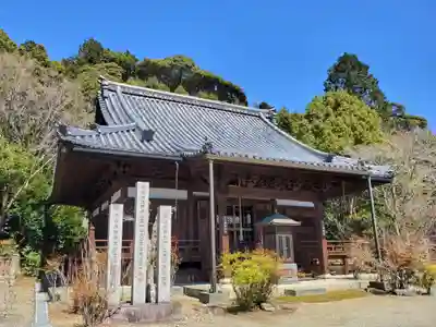 萬勝寺の本殿・本堂