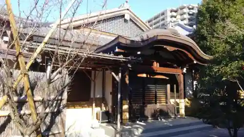 観音寺の本殿