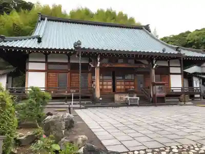 龍華寺の本殿・本堂