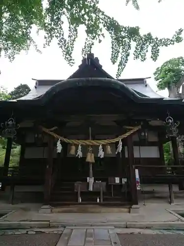 賀羅加波神社の本殿