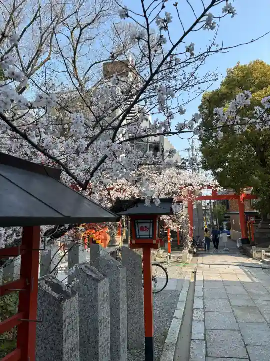 安井金比羅宮の{uncategorized: "未分類", other: "その他", undefined: "問題あり", building: "その他建物", grave: "お墓", sacred_gate: "鳥居", guardian: "狛犬", statue: "像", buddha: "仏像", history: "歴史", nature: "自然", garden: "庭園", animal: "動物", pagoda: "塔", temizu: "手水舎", mountain_gate: "山門・神門", sanctuary: "本殿・本堂", subordinate: "末社・摂社", art: "芸術", scenery: "景色", jizo: "地蔵", ema: "絵馬", goshuin: "御朱印", omikuji: "おみくじ", items: "授与品その他", amulet: "お守り", goshuincho: "御朱印帳", eats: "食事", festival: "お祭り", votive_dance: "神楽", shichigosan: "七五三参", wedding: "結婚式", experience: "体験その他", initially: "初詣", around: "周辺", anti_infection: "感染症対策"}