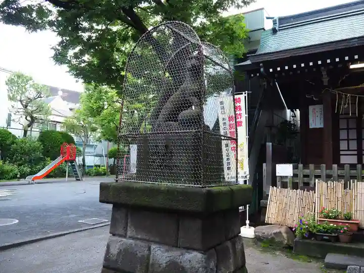 甘酒稲荷神社の狛犬