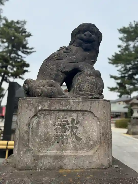 中野沼袋氷川神社の{uncategorized: "未分類", other: "その他", undefined: "問題あり", building: "その他建物", grave: "お墓", sacred_gate: "鳥居", guardian: "狛犬", statue: "像", buddha: "仏像", history: "歴史", nature: "自然", garden: "庭園", animal: "動物", pagoda: "塔", temizu: "手水舎", mountain_gate: "山門・神門", sanctuary: "本殿・本堂", subordinate: "末社・摂社", art: "芸術", scenery: "景色", jizo: "地蔵", ema: "絵馬", goshuin: "御朱印", omikuji: "おみくじ", items: "授与品その他", amulet: "お守り", goshuincho: "御朱印帳", eats: "食事", festival: "お祭り", votive_dance: "神楽", shichigosan: "七五三参", wedding: "結婚式", experience: "体験その他", initially: "初詣", around: "周辺", anti_infection: "感染症対策"}