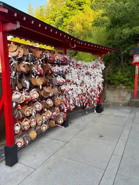遠見岬神社の{uncategorized: "未分類", other: "その他", undefined: "問題あり", building: "その他建物", grave: "お墓", sacred_gate: "鳥居", guardian: "狛犬", statue: "像", buddha: "仏像", history: "歴史", nature: "自然", garden: "庭園", animal: "動物", pagoda: "塔", temizu: "手水舎", mountain_gate: "山門・神門", sanctuary: "本殿・本堂", subordinate: "末社・摂社", art: "芸術", scenery: "景色", jizo: "地蔵", ema: "絵馬", goshuin: "御朱印", omikuji: "おみくじ", items: "授与品その他", amulet: "お守り", goshuincho: "御朱印帳", eats: "食事", festival: "お祭り", votive_dance: "神楽", shichigosan: "七五三参", wedding: "結婚式", experience: "体験その他", initially: "初詣", around: "周辺", anti_infection: "感染症対策"}