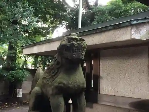 戸越八幡神社の狛犬