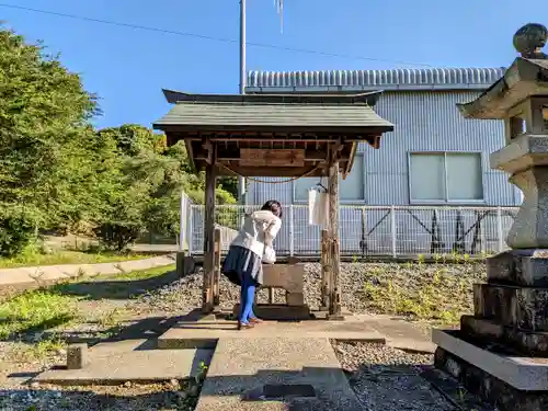 津島神社の手水舎
