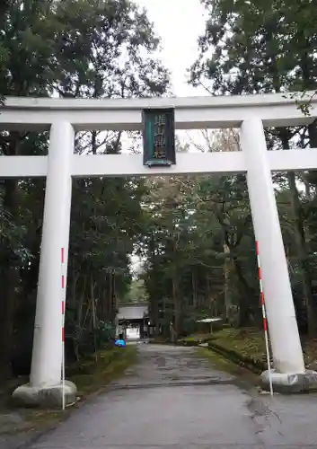 雄山神社前立社壇の鳥居