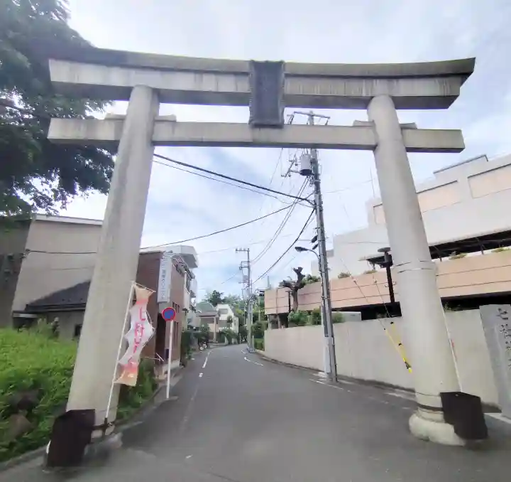 七社神社の{uncategorized: "未分類", other: "その他", undefined: "問題あり", building: "その他建物", grave: "お墓", sacred_gate: "鳥居", guardian: "狛犬", statue: "像", buddha: "仏像", history: "歴史", nature: "自然", garden: "庭園", animal: "動物", pagoda: "塔", temizu: "手水舎", mountain_gate: "山門・神門", sanctuary: "本殿・本堂", subordinate: "末社・摂社", art: "芸術", scenery: "景色", jizo: "地蔵", ema: "絵馬", goshuin: "御朱印", omikuji: "おみくじ", items: "授与品その他", amulet: "お守り", goshuincho: "御朱印帳", eats: "食事", festival: "お祭り", votive_dance: "神楽", shichigosan: "七五三参", wedding: "結婚式", experience: "体験その他", initially: "初詣", around: "周辺", anti_infection: "感染症対策"}