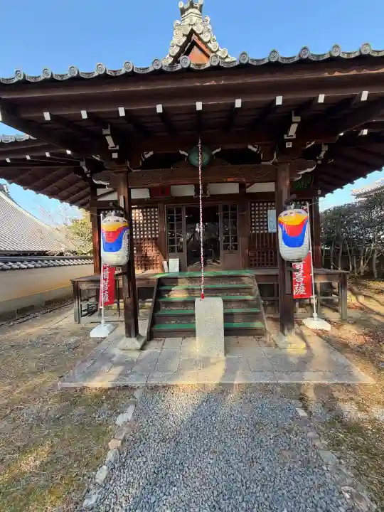 新長谷寺の{uncategorized: "未分類", other: "その他", undefined: "問題あり", building: "その他建物", grave: "お墓", sacred_gate: "鳥居", guardian: "狛犬", statue: "像", buddha: "仏像", history: "歴史", nature: "自然", garden: "庭園", animal: "動物", pagoda: "塔", temizu: "手水舎", mountain_gate: "山門・神門", sanctuary: "本殿・本堂", subordinate: "末社・摂社", art: "芸術", scenery: "景色", jizo: "地蔵", ema: "絵馬", goshuin: "御朱印", omikuji: "おみくじ", items: "授与品その他", amulet: "お守り", goshuincho: "御朱印帳", eats: "食事", festival: "お祭り", votive_dance: "神楽", shichigosan: "七五三参", wedding: "結婚式", experience: "体験その他", initially: "初詣", around: "周辺", anti_infection: "感染症対策"}