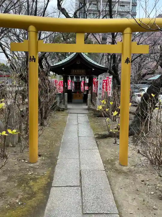 若宮龍神社の{uncategorized: "未分類", other: "その他", undefined: "問題あり", building: "その他建物", grave: "お墓", sacred_gate: "鳥居", guardian: "狛犬", statue: "像", buddha: "仏像", history: "歴史", nature: "自然", garden: "庭園", animal: "動物", pagoda: "塔", temizu: "手水舎", mountain_gate: "山門・神門", sanctuary: "本殿・本堂", subordinate: "末社・摂社", art: "芸術", scenery: "景色", jizo: "地蔵", ema: "絵馬", goshuin: "御朱印", omikuji: "おみくじ", items: "授与品その他", amulet: "お守り", goshuincho: "御朱印帳", eats: "食事", festival: "お祭り", votive_dance: "神楽", shichigosan: "七五三参", wedding: "結婚式", experience: "体験その他", initially: "初詣", around: "周辺", anti_infection: "感染症対策"}