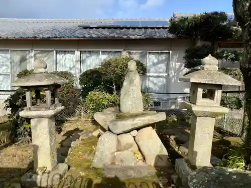 野神社(御霊神社お旅所)の建物その他