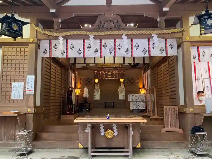 狭井坐大神荒魂神社(狭井神社)の本殿・本堂