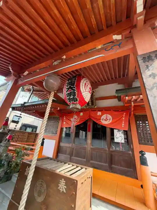 豊受稲荷本宮の{uncategorized: "未分類", other: "その他", undefined: "問題あり", building: "その他建物", grave: "お墓", sacred_gate: "鳥居", guardian: "狛犬", statue: "像", buddha: "仏像", history: "歴史", nature: "自然", garden: "庭園", animal: "動物", pagoda: "塔", temizu: "手水舎", mountain_gate: "山門・神門", sanctuary: "本殿・本堂", subordinate: "末社・摂社", art: "芸術", scenery: "景色", jizo: "地蔵", ema: "絵馬", goshuin: "御朱印", omikuji: "おみくじ", items: "授与品その他", amulet: "お守り", goshuincho: "御朱印帳", eats: "食事", festival: "お祭り", votive_dance: "神楽", shichigosan: "七五三参", wedding: "結婚式", experience: "体験その他", initially: "初詣", around: "周辺", anti_infection: "感染症対策"}