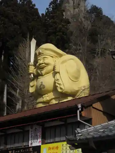 中之嶽神社の像