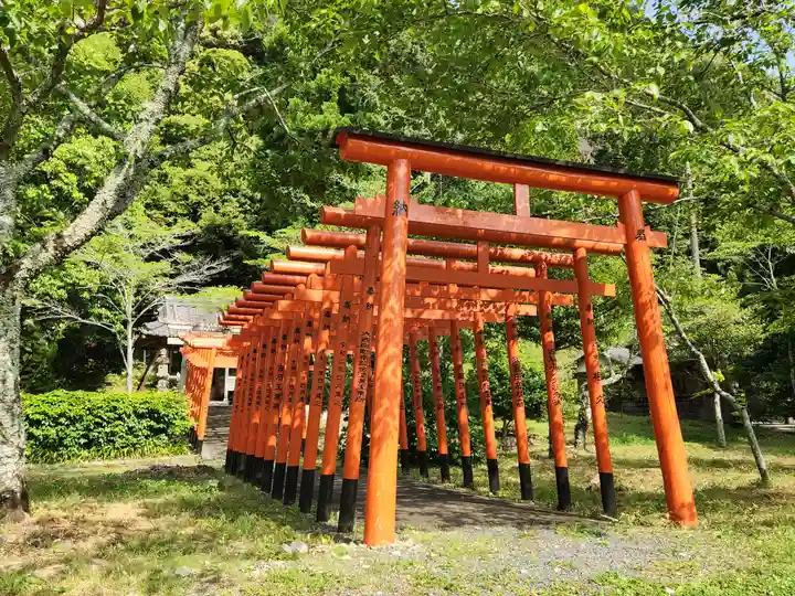 大歳金刀比羅神社の末社・摂社
