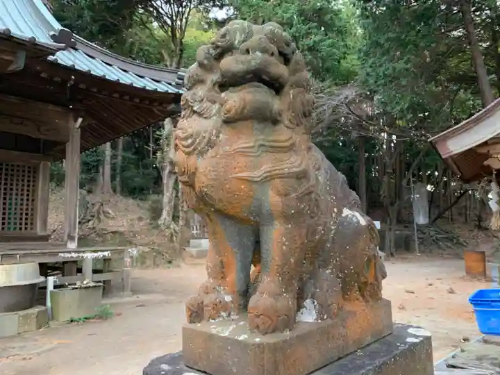 吾妻神社の狛犬